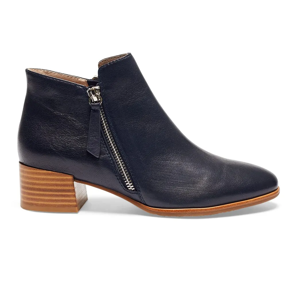 Aaron Boot in Navy Leather