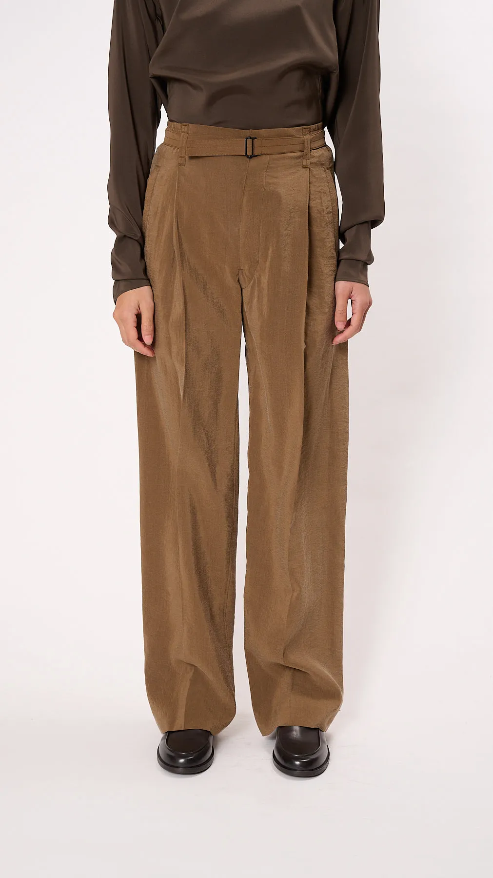 Belted Relaxed Pants in Havana Brown