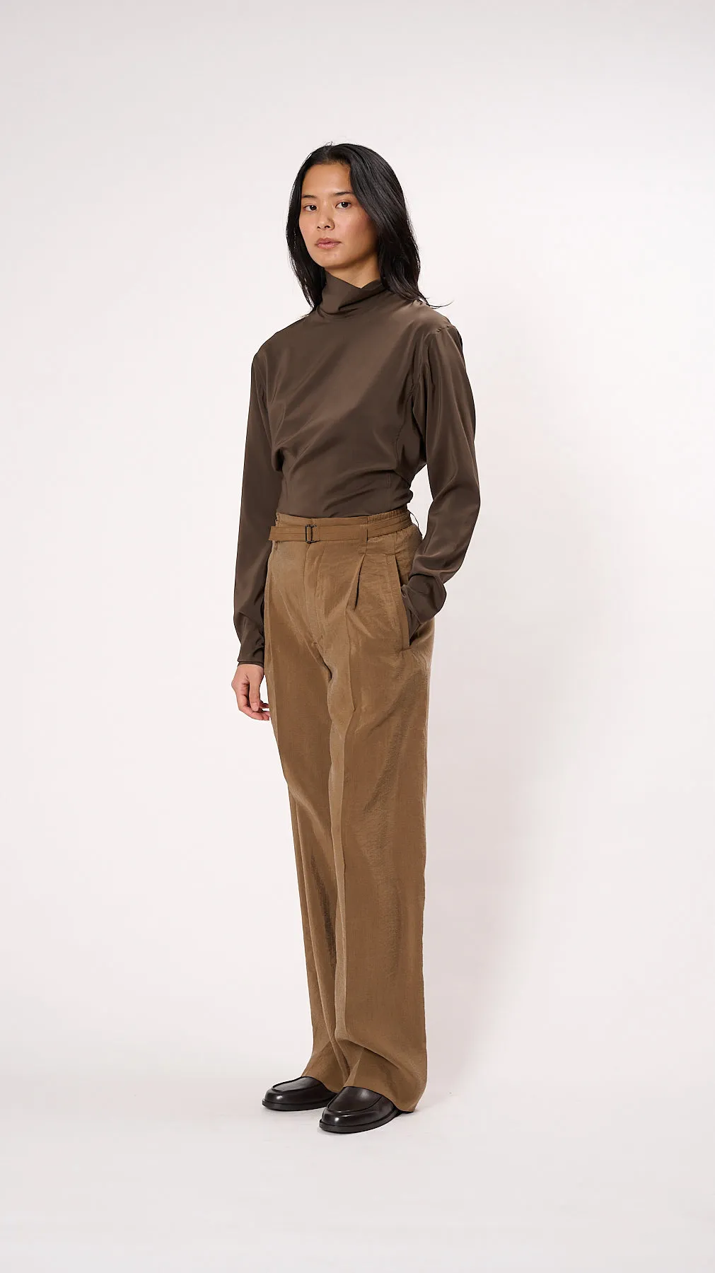 Belted Relaxed Pants in Havana Brown