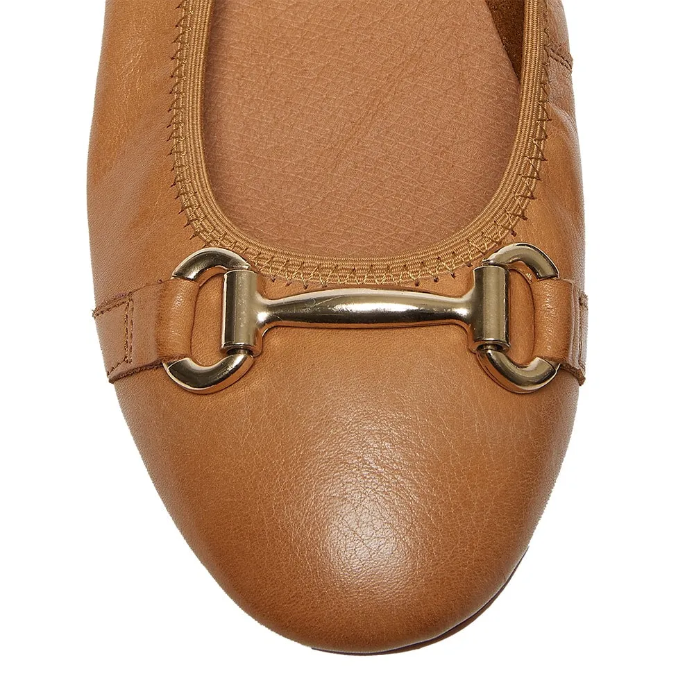 Pilgrim Flat in Tan Leather