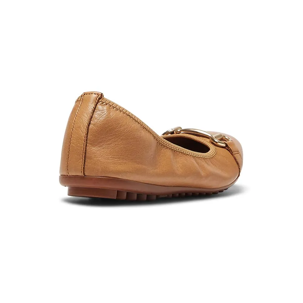 Pilgrim Flat in Tan Leather