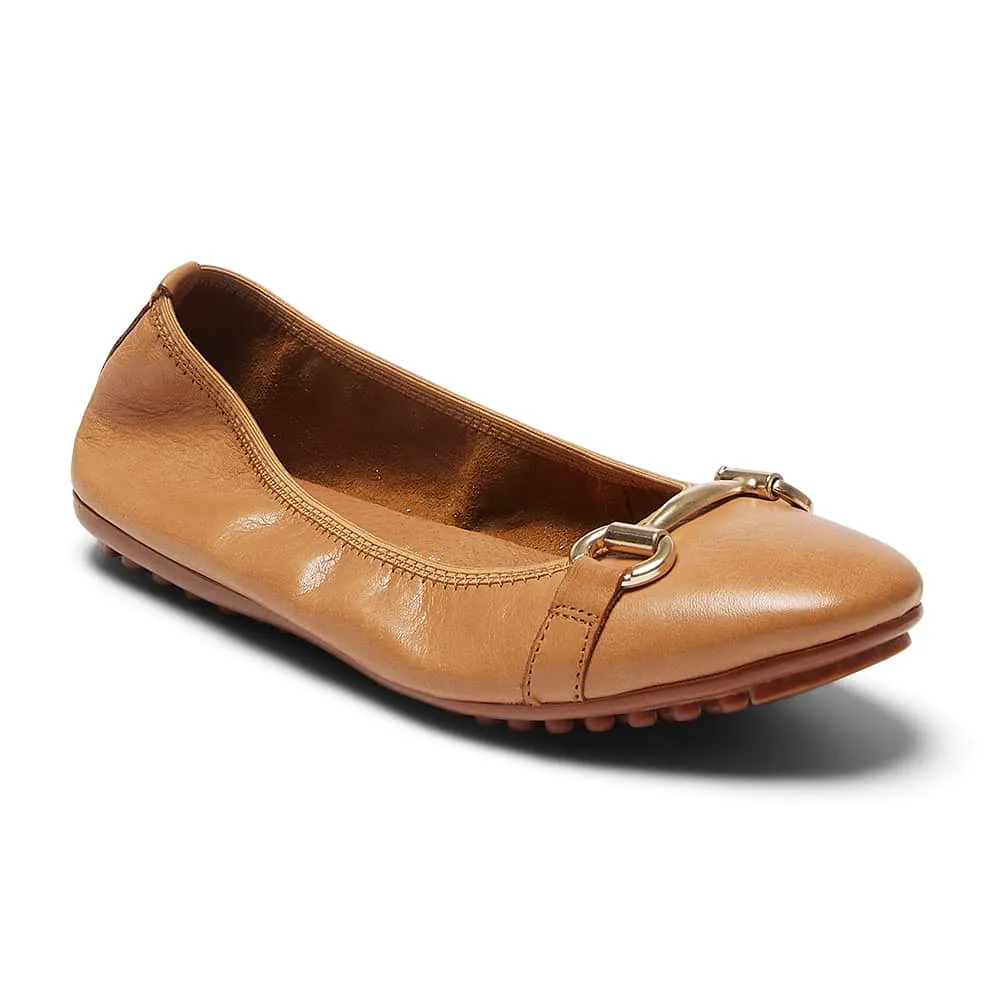 Pilgrim Flat in Tan Leather