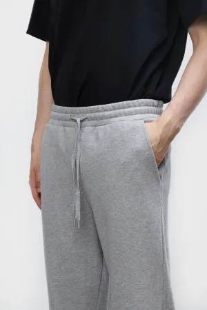 STRAIGHT LEG JOGGER