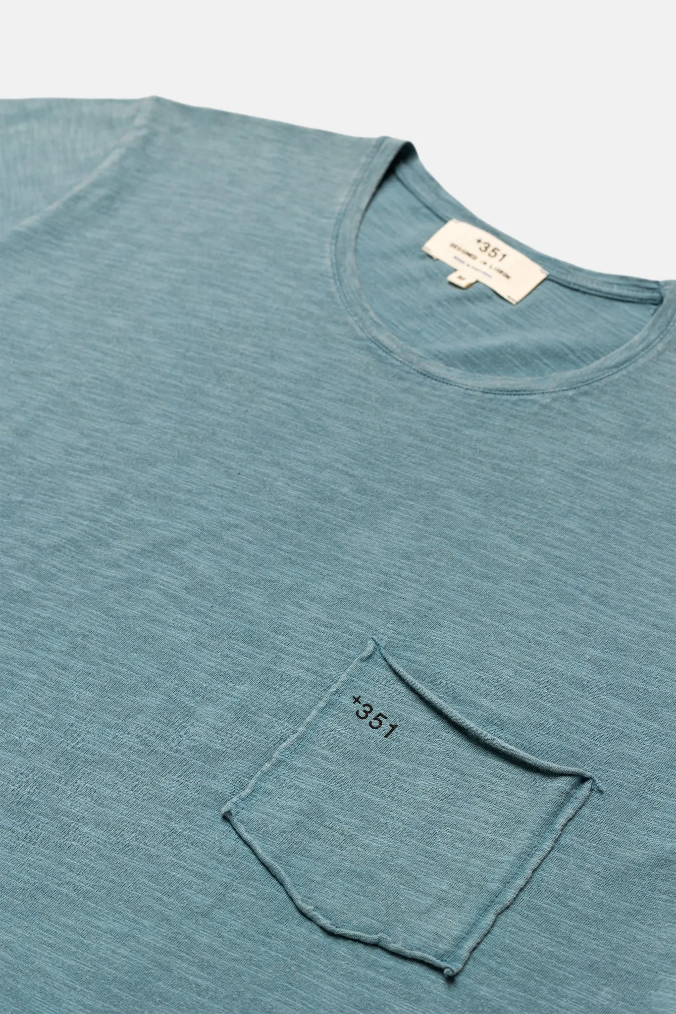 T-SHIRT ESSENTIAL STONED BLUE