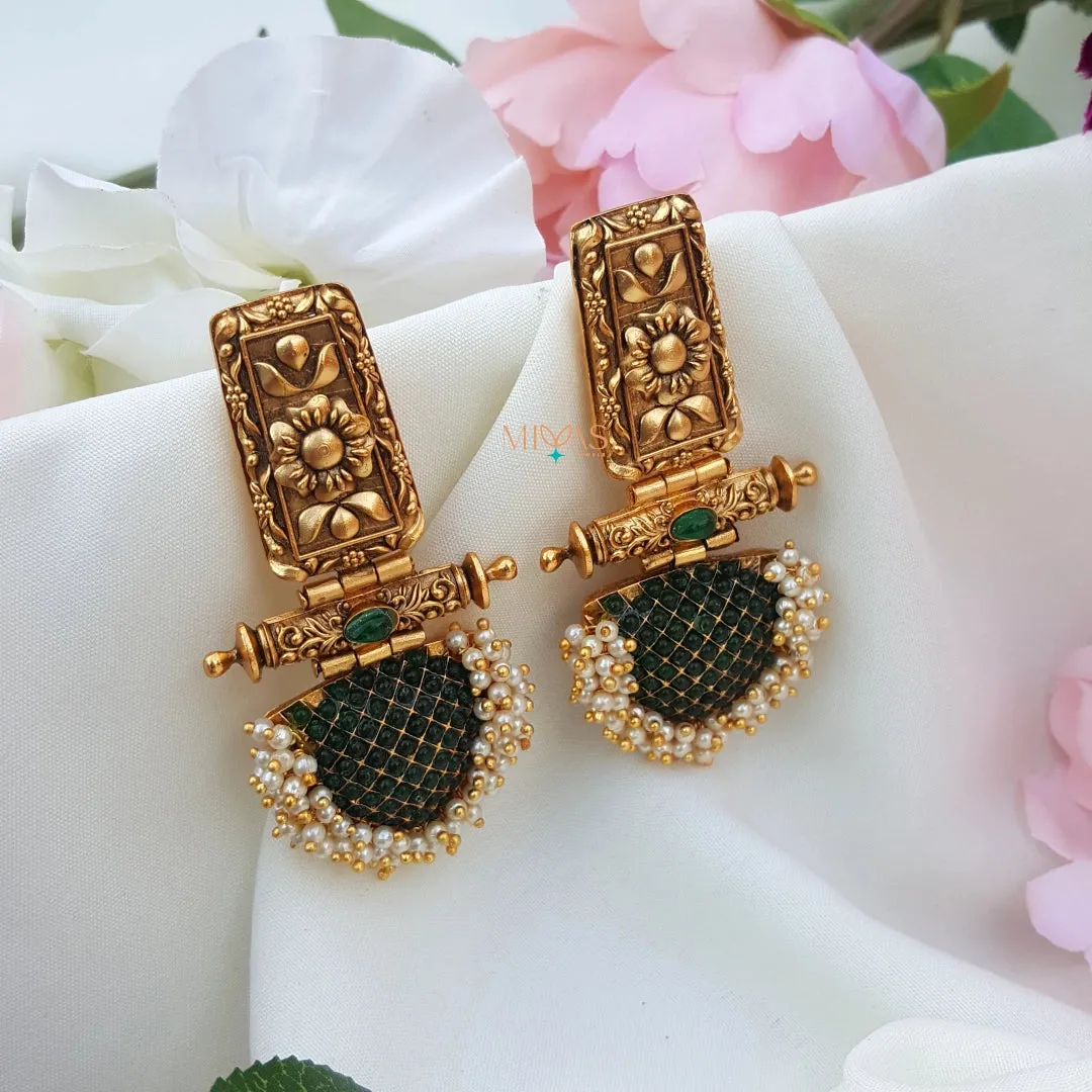 Unique Kemp stone Earring - Green