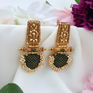 Unique Kemp stone Earring - Green