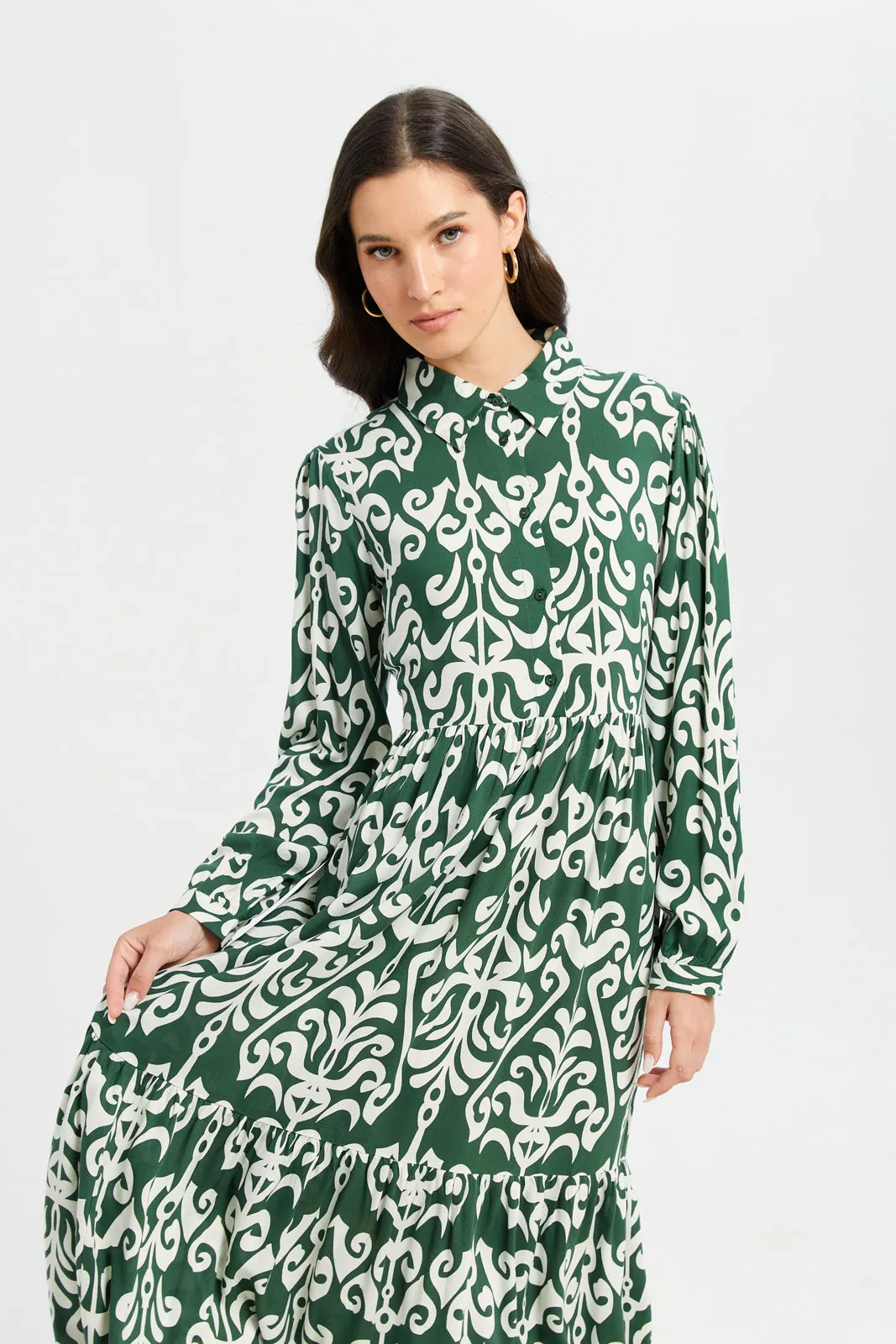 Women Green And White Printed Tiered Dress